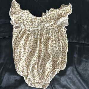 🛑sold🛑Kate Quinn Organic Cotton Bubble Romper